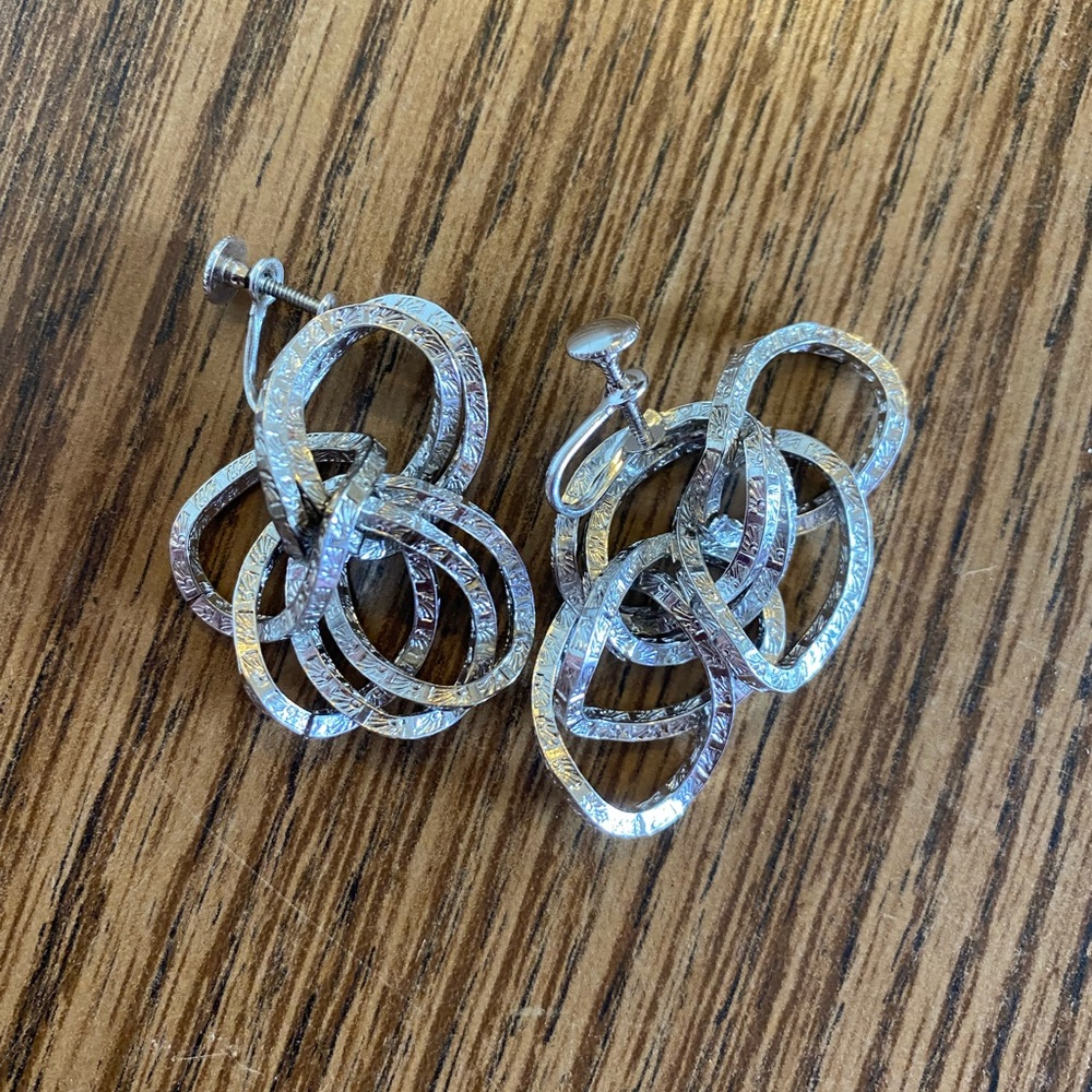 Vintage 80s Clip On Earrings